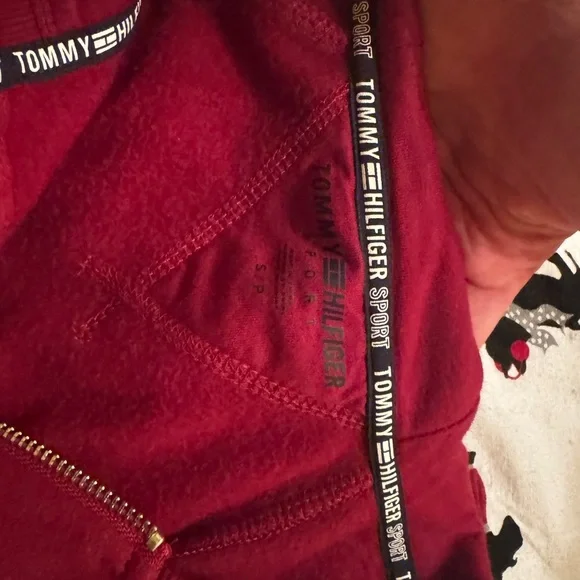 Tommy Hilfiger Red Hoodie - Picture 3 of 3